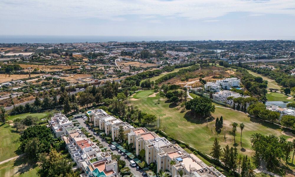 Charming townhouse with private pool for sale, in a sought after golf enclave of La Quinta, Marbella – Benahavis 776620