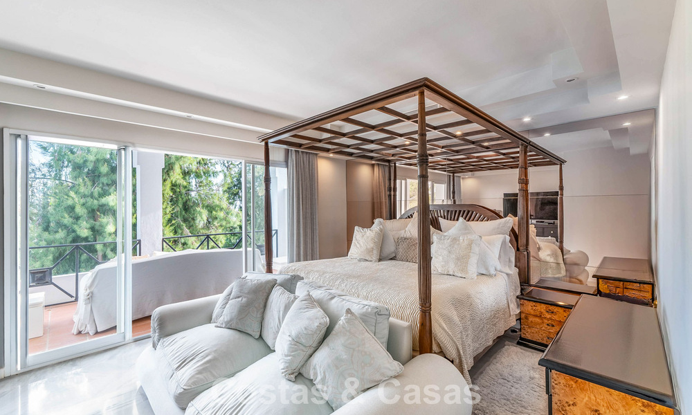 Charming townhouse with private pool for sale, in a sought after golf enclave of La Quinta, Marbella – Benahavis 776639