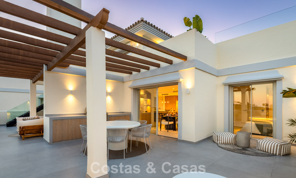 Luxurious renovated penthouse with panoramic sea views for sale in Nueva Andalucia, Marbella 776790