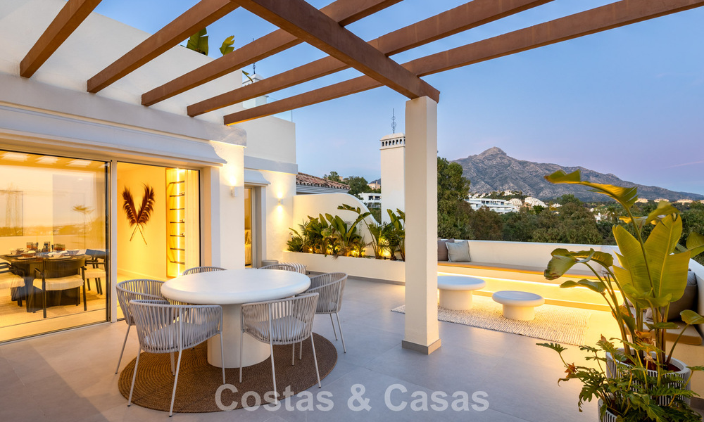Luxurious renovated penthouse with panoramic sea views for sale in Nueva Andalucia, Marbella 776791