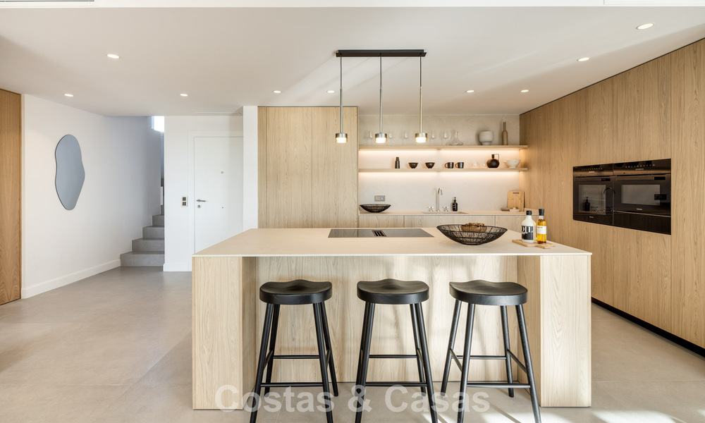 Luxurious renovated penthouse with panoramic sea views for sale in Nueva Andalucia, Marbella 776800
