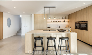 Luxurious renovated penthouse with panoramic sea views for sale in Nueva Andalucia, Marbella 776800 