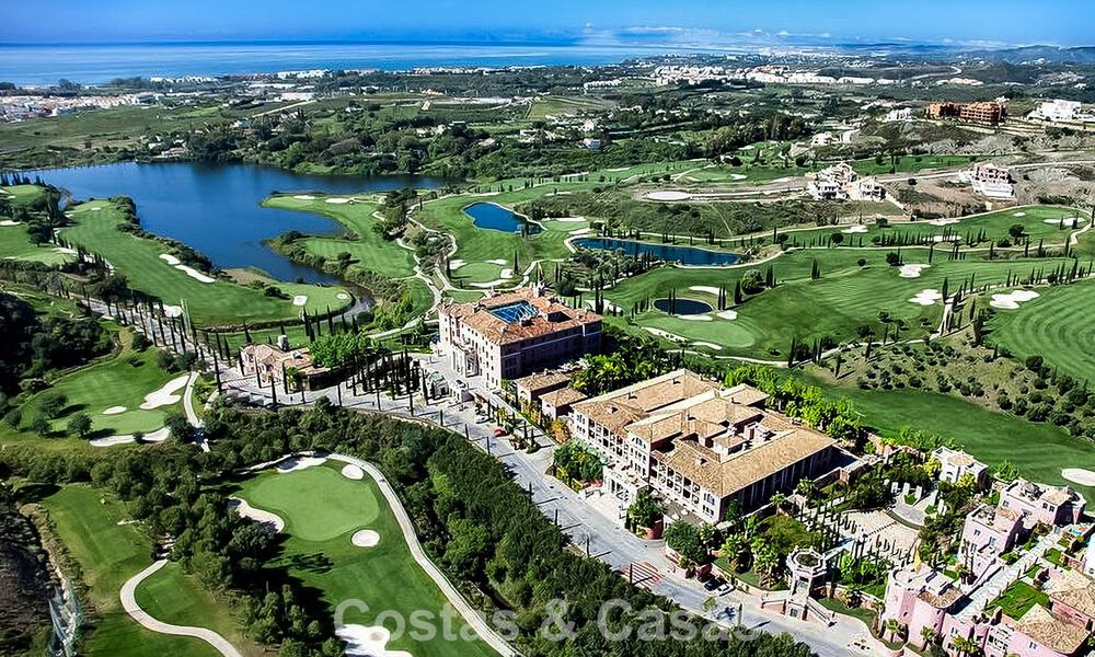 Modern luxury villa with magnificent golf and sea views for sale in a five star golf resort in Marbella - Benahavis 776706