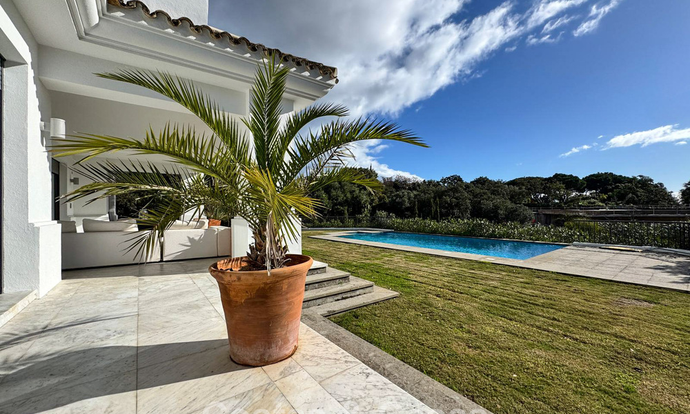 Fantastic luxury villa for sale surrounded by nature in the exclusive community of Valderrama in Sotogrande, Costa del Sol 776725