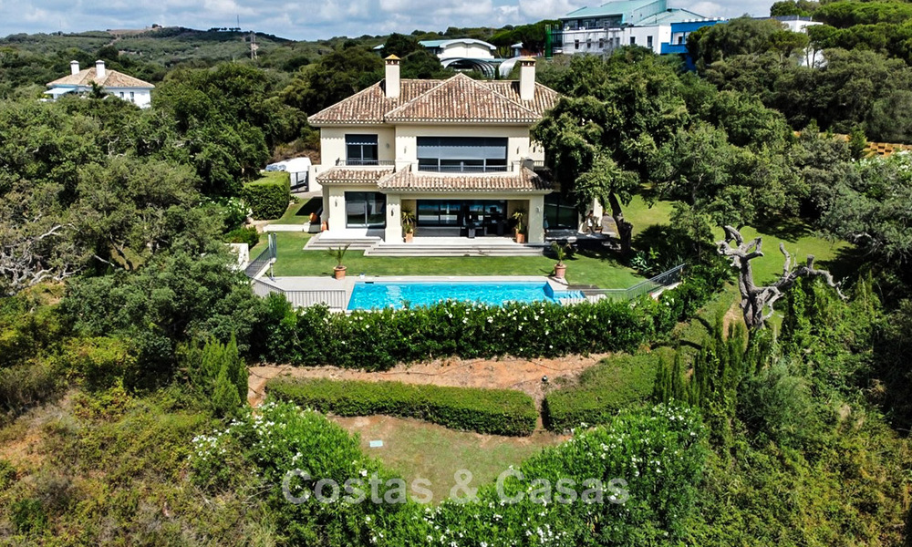 Fantastic luxury villa for sale surrounded by nature in the exclusive community of Valderrama in Sotogrande, Costa del Sol 776726
