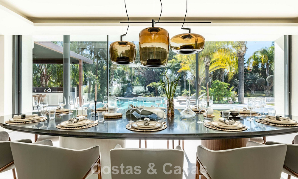 Renovated modern luxury villa for sale in a prestigious residential area in Marbella East 777025
