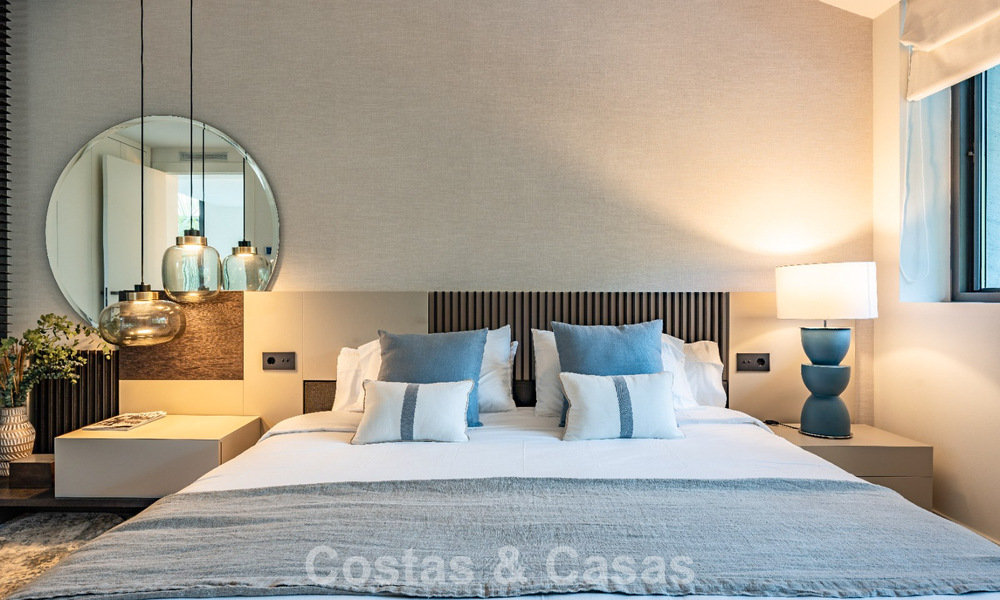 Renovated modern luxury villa for sale in a prestigious residential area in Marbella East 777028