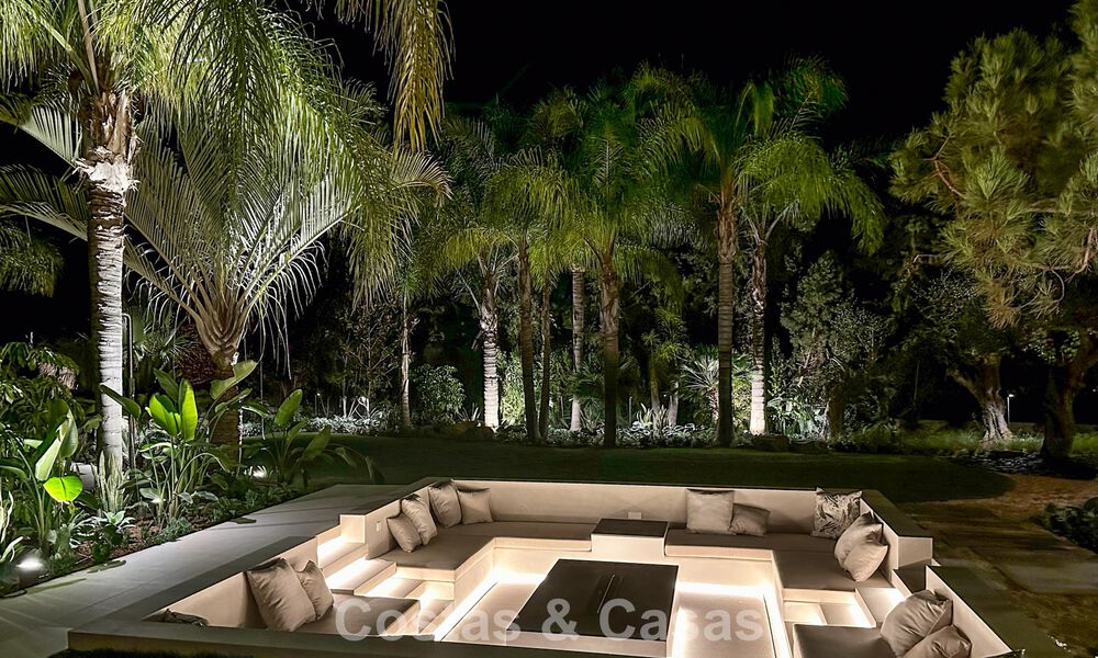 Renovated modern luxury villa for sale in a prestigious residential area in Marbella East 777038