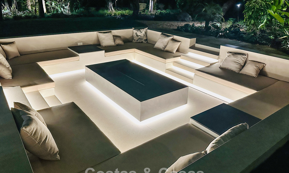 Renovated modern luxury villa for sale in a prestigious residential area in Marbella East 777039