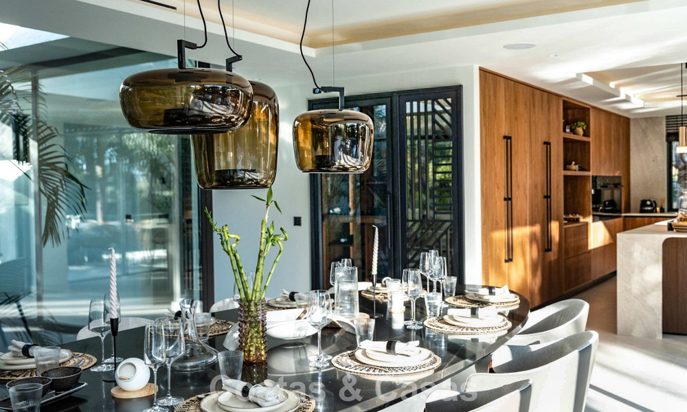 Renovated modern luxury villa for sale in a prestigious residential area in Marbella East 777060