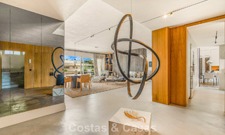 Exclusive, spacious duplex penthouse for sale, with private pool and sea view, close to the beach in Puerto Banus, Marbella 776963 