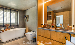 Exclusive, spacious duplex penthouse for sale, with private pool and sea view, close to the beach in Puerto Banus, Marbella 776967 