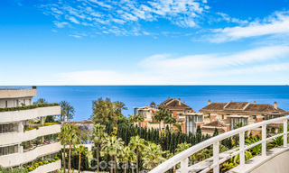 Exclusive, spacious duplex penthouse for sale, with private pool and sea view, close to the beach in Puerto Banus, Marbella 776989 