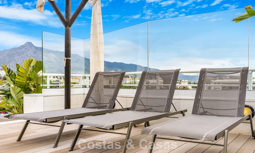 Exclusive, spacious duplex penthouse for sale, with private pool and sea view, close to the beach in Puerto Banus, Marbella 776995