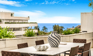 Exclusive, spacious duplex penthouse for sale, with private pool and sea view, close to the beach in Puerto Banus, Marbella 777008 