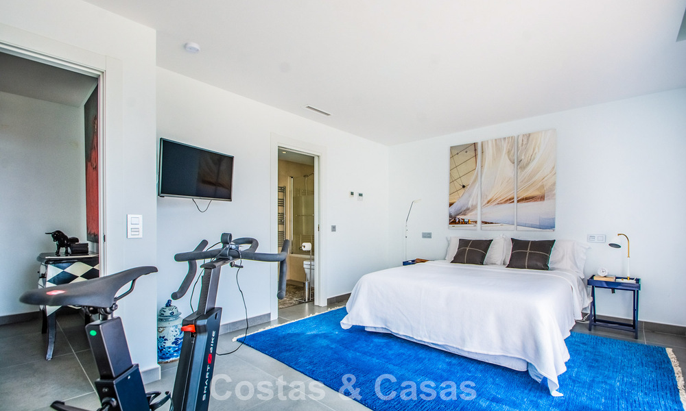 Contemporary Mediterranean luxury villa with panoramic mountain and sea views for sale in East Marbella 776851