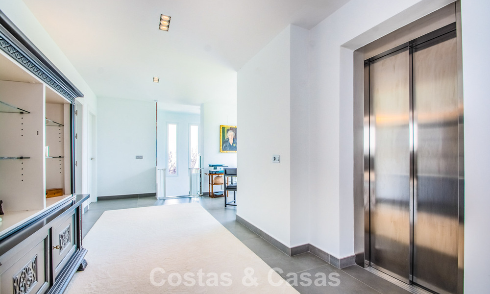 Contemporary Mediterranean luxury villa with panoramic mountain and sea views for sale in East Marbella 776852