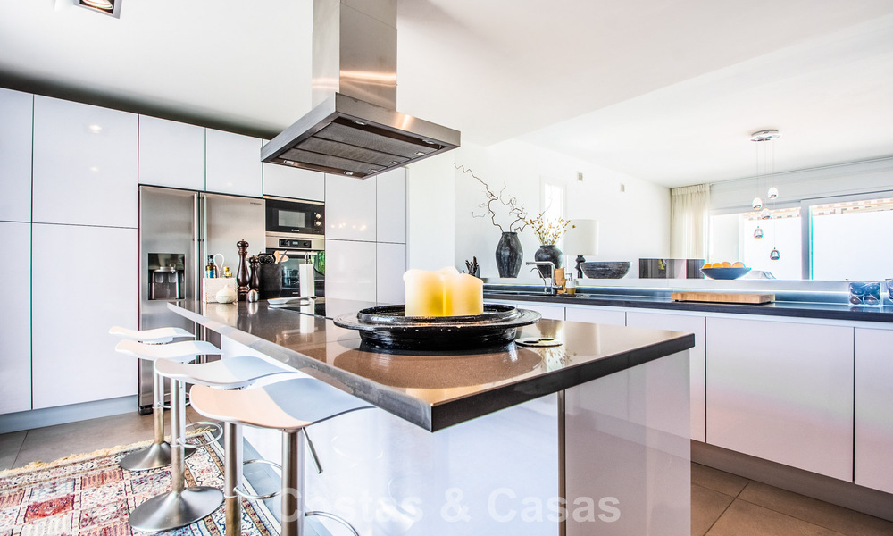 Contemporary Mediterranean luxury villa with panoramic mountain and sea views for sale in East Marbella 776885