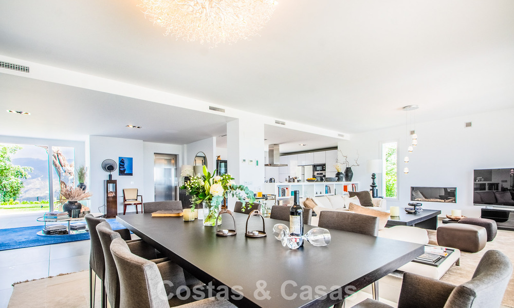 Contemporary Mediterranean luxury villa with panoramic mountain and sea views for sale in East Marbella 776890