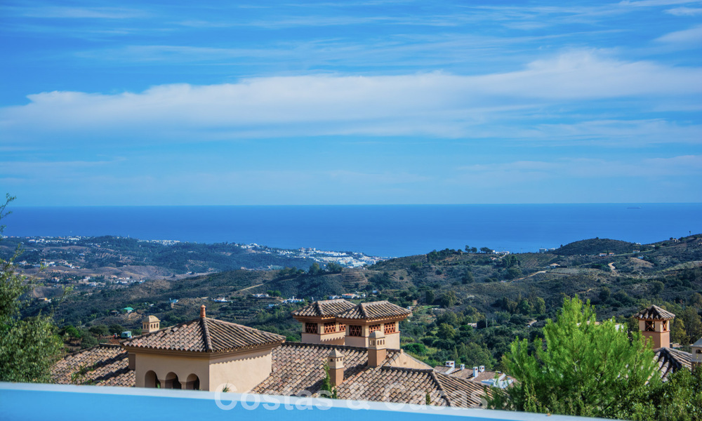 Contemporary Mediterranean luxury villa with panoramic mountain and sea views for sale in East Marbella 776898