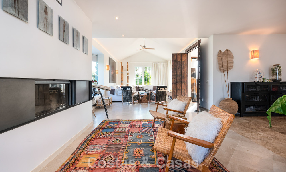 Spanish hacienda style villa with spectacular views for sale in a natural setting east of Marbella centre 776931