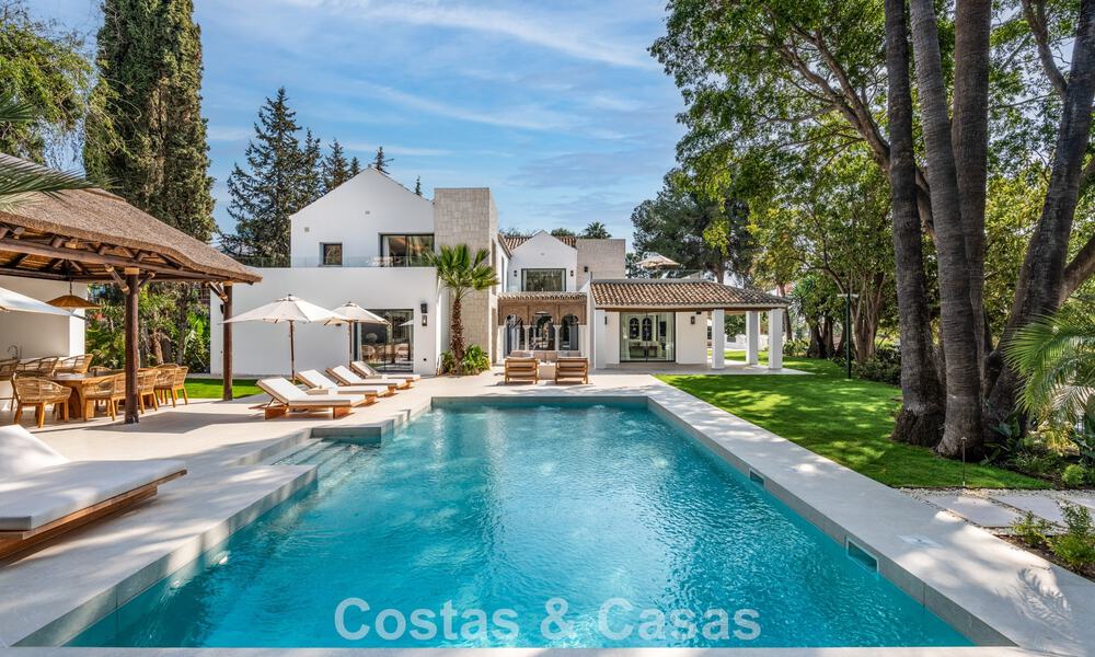 Contemporary Andalusian luxury villa for sale surrounded by golf courses in Nueva Andalucia, Marbella 776934
