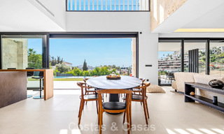 Move-in ready villa with modern architecture for sale in a secure residential area of Marbella - Benahavis 777134 
