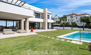 Move-in ready villa with modern architecture for sale in a secure residential area of Marbella - Benahavis 777168 