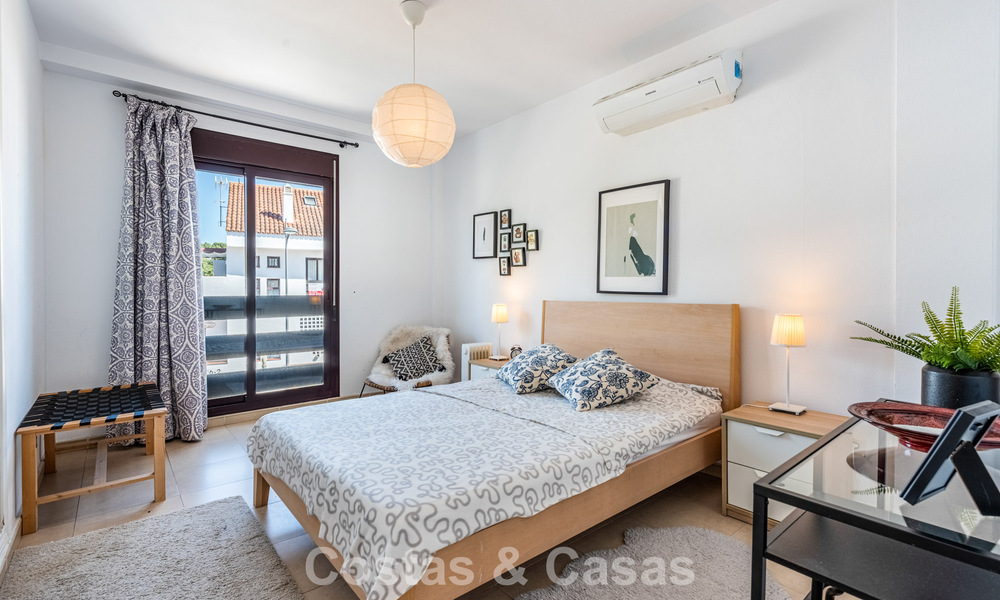 Duplex Penthouse for sale within walking distance to all amenities and Puerto Banus in Nueva Andalucia, Marbella 777341