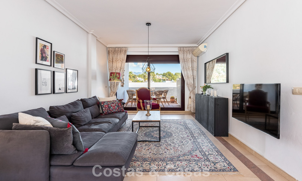 Duplex Penthouse for sale within walking distance to all amenities and Puerto Banus in Nueva Andalucia, Marbella 777356