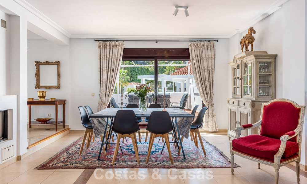 Duplex Penthouse for sale within walking distance to all amenities and Puerto Banus in Nueva Andalucia, Marbella 777357