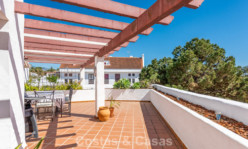 Duplex Penthouse for sale within walking distance to all amenities and Puerto Banus in Nueva Andalucia, Marbella 777367