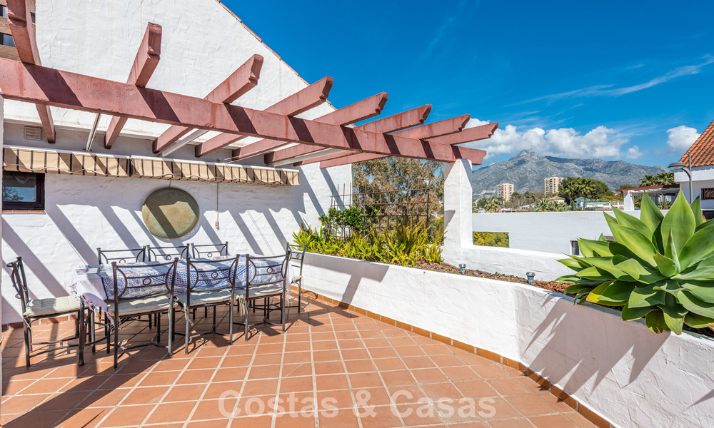 Duplex Penthouse for sale within walking distance to all amenities and Puerto Banus in Nueva Andalucia, Marbella 777369