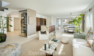 Move-in ready duplex penthouse for sale in a 24-hour security urbanization on Marbella’s Golden Mile 777106 