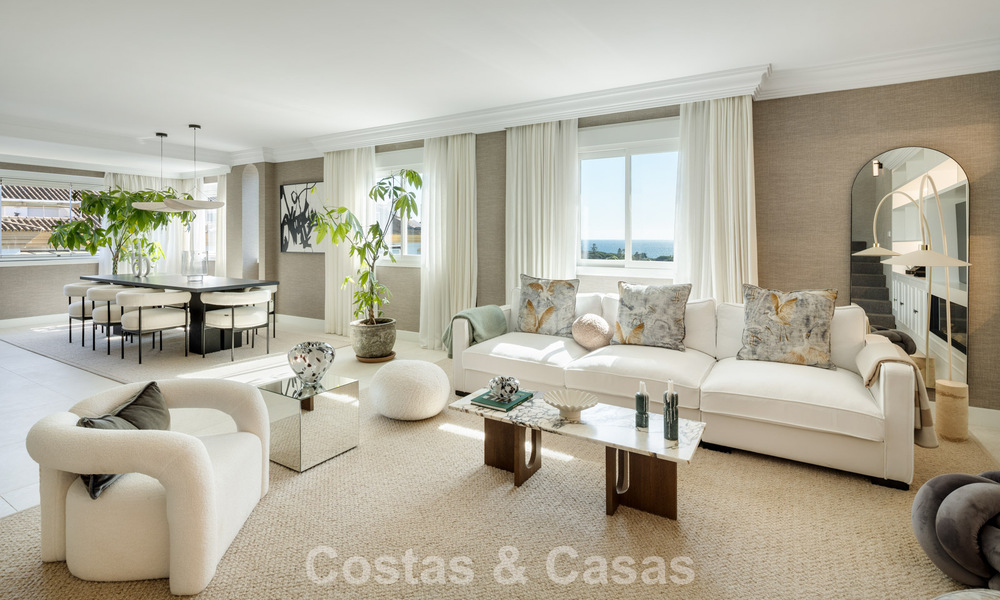 Move-in ready duplex penthouse for sale in a 24-hour security urbanization on Marbella’s Golden Mile 777108