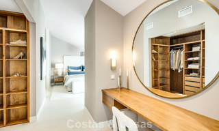 Move-in ready duplex penthouse for sale in a 24-hour security urbanization on Marbella’s Golden Mile 777111 
