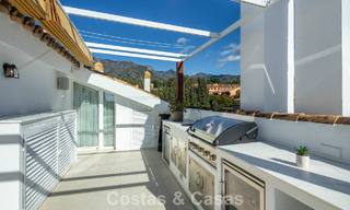 Move-in ready duplex penthouse for sale in a 24-hour security urbanization on Marbella’s Golden Mile 777116 