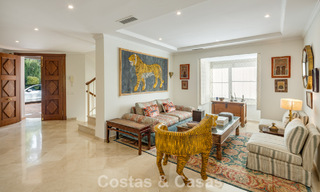 Move-in ready luxury villa for sale bordering a prime golf course in La Quinta, Marbella - Benahavis 777080 