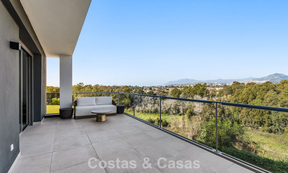Luxurious, modern semi-detached villa for sale close to all amenities in Guadalmina and San Pedro, Marbella 777311