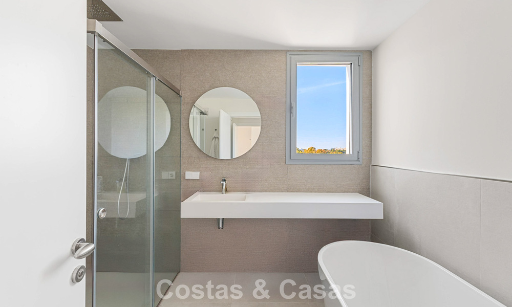 Luxurious, modern semi-detached villa for sale close to all amenities in Guadalmina and San Pedro, Marbella 777313