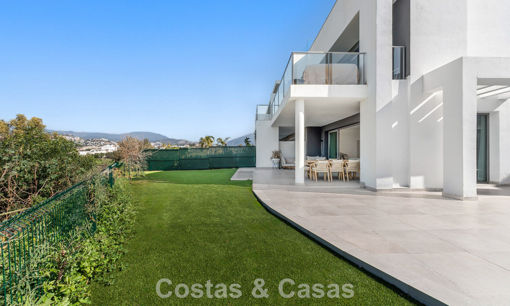 Luxurious, modern semi-detached villa for sale close to all amenities in Guadalmina and San Pedro, Marbella 777335