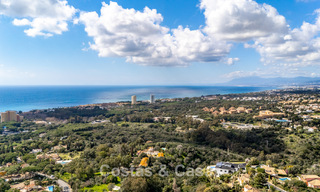 Spacious 4 bedroom family villa with sea views for sale in a sought-after residential area in Marbella East 777253 
