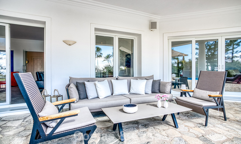 Spacious 4 bedroom family villa with sea views for sale in a sought-after residential area in Marbella East 777284