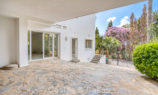 Spacious 4 bedroom family villa with sea views for sale in a sought-after residential area in Marbella East 777295 