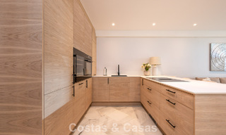 Renovated luxury apartment for sale in Gran Marbella on the beachfront on the Golden Mile / Marbella Center 777178 