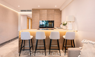 Renovated luxury apartment for sale in Gran Marbella on the beachfront on the Golden Mile / Marbella Center 777180 