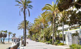 Renovated luxury apartment for sale in Gran Marbella on the beachfront on the Golden Mile / Marbella Center 777236 
