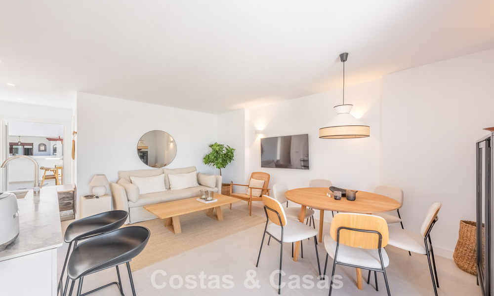 Renovated duplex penthouse for sale within walking distance to all amenities and Puerto Banus in Nueva Andalucia, Marbella 777376