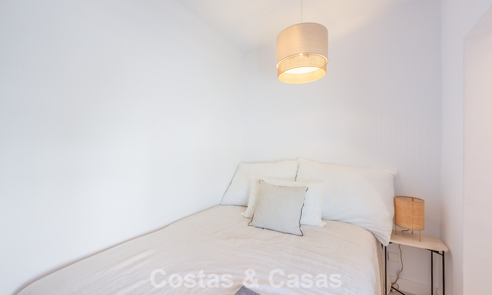 Renovated duplex penthouse for sale within walking distance to all amenities and Puerto Banus in Nueva Andalucia, Marbella 777378