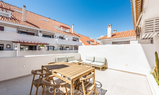 Renovated duplex penthouse for sale within walking distance to all amenities and Puerto Banus in Nueva Andalucia, Marbella 777381 